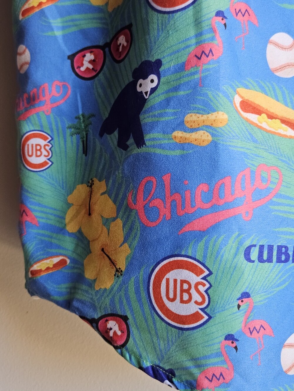 2023 Chicago Cubs Jim Beam Hawaiian Shirt in (Unisex) Medium - Picture 8 of 14